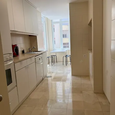 Homestay Gigi's Tv Kitchen Bathroom Center *
