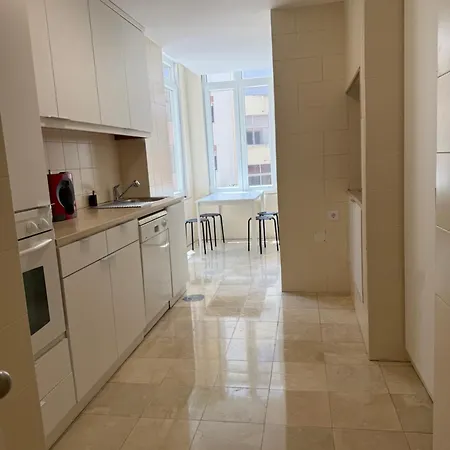Gigi's Tv Kitchen Bathroom Center Homestay *