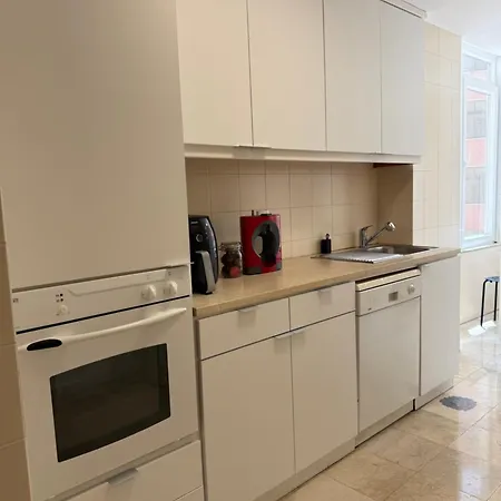 Gigi's Tv Kitchen Bathroom Center Homestay *